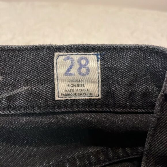 We The Free- High Rise Black Distressed Faded Button Fly Raw Hem Jeans- Size 28R - Picture 4 of 9